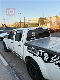 نيسان فرونتر